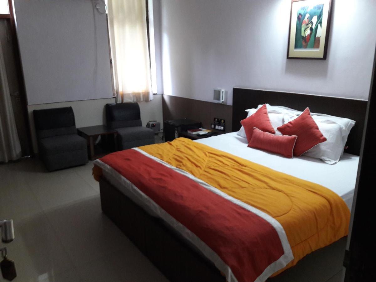 New Delhi Ymca Tourist Hostel Екстериор снимка