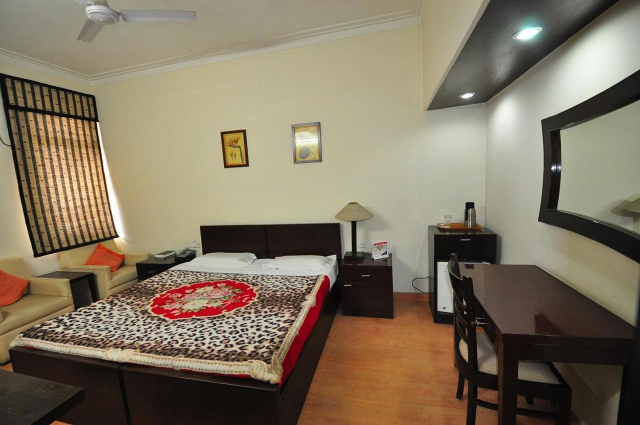 New Delhi Ymca Tourist Hostel Екстериор снимка