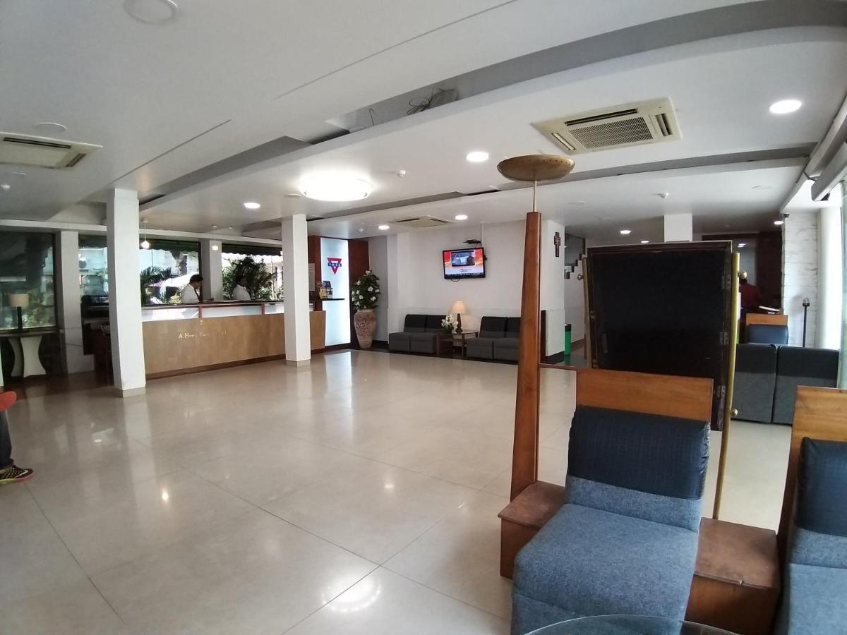 New Delhi Ymca Tourist Hostel Екстериор снимка