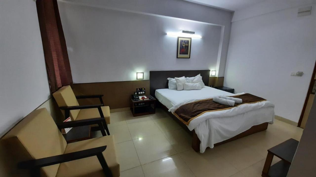 New Delhi Ymca Tourist Hostel Екстериор снимка