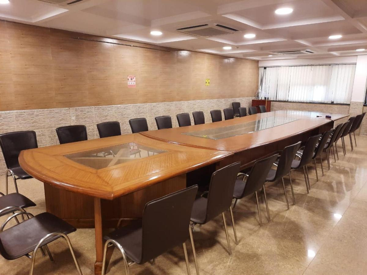 New Delhi Ymca Tourist Hostel Екстериор снимка