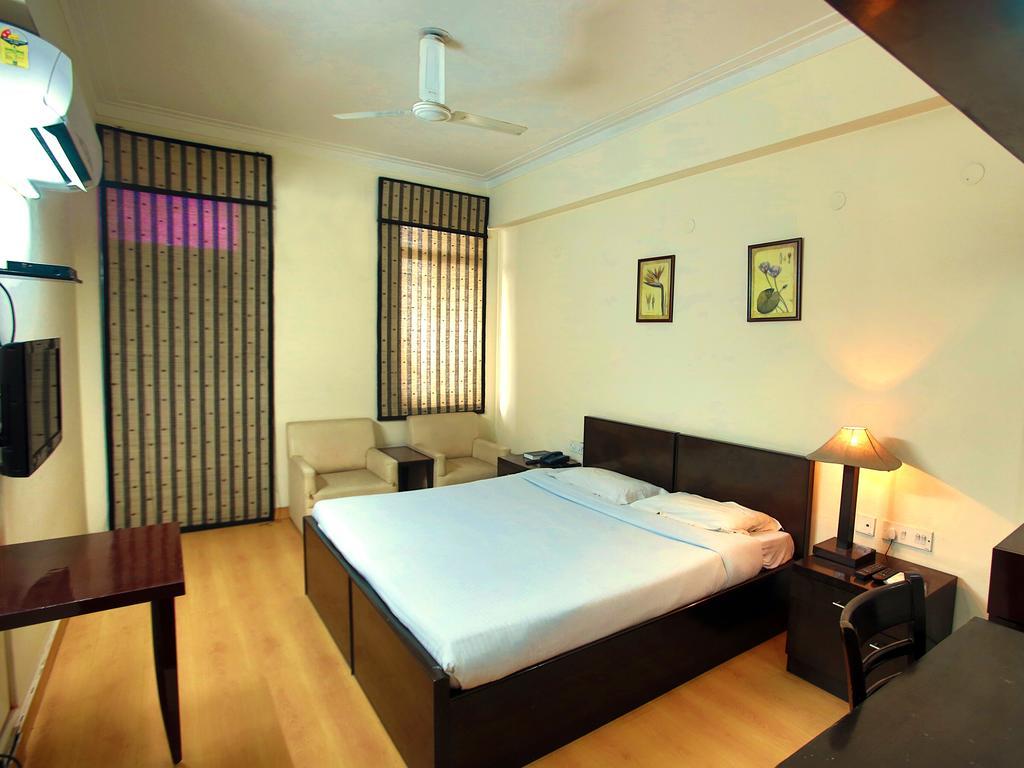 New Delhi Ymca Tourist Hostel Стая снимка